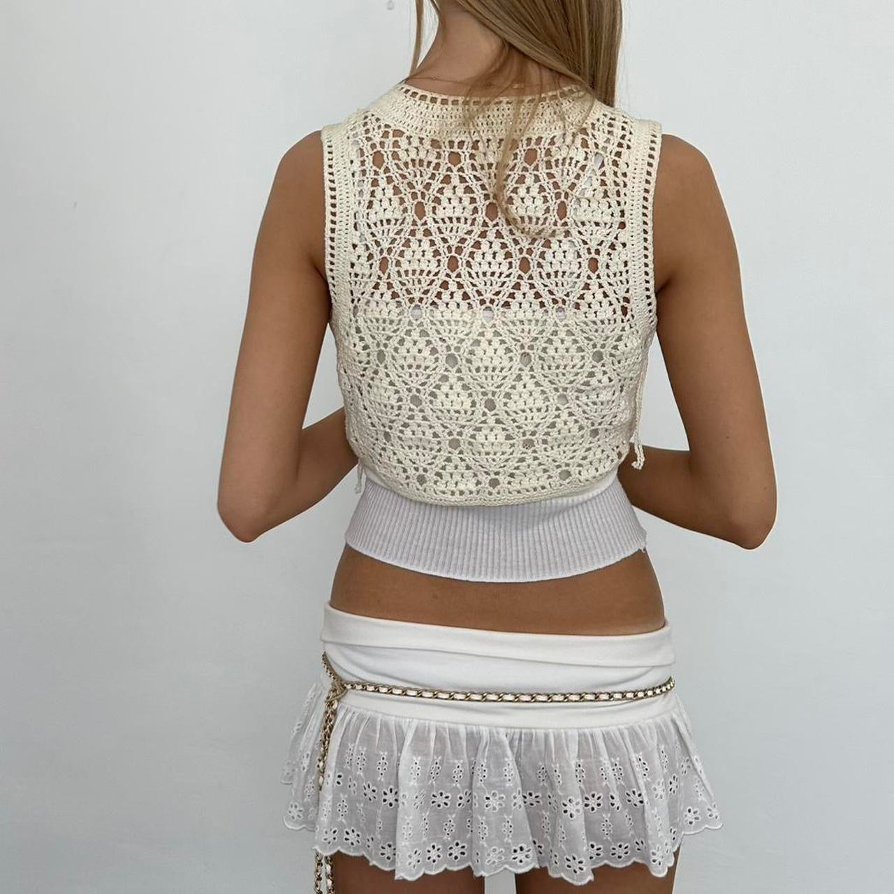 Vintage 90’s cream crochet cardigan