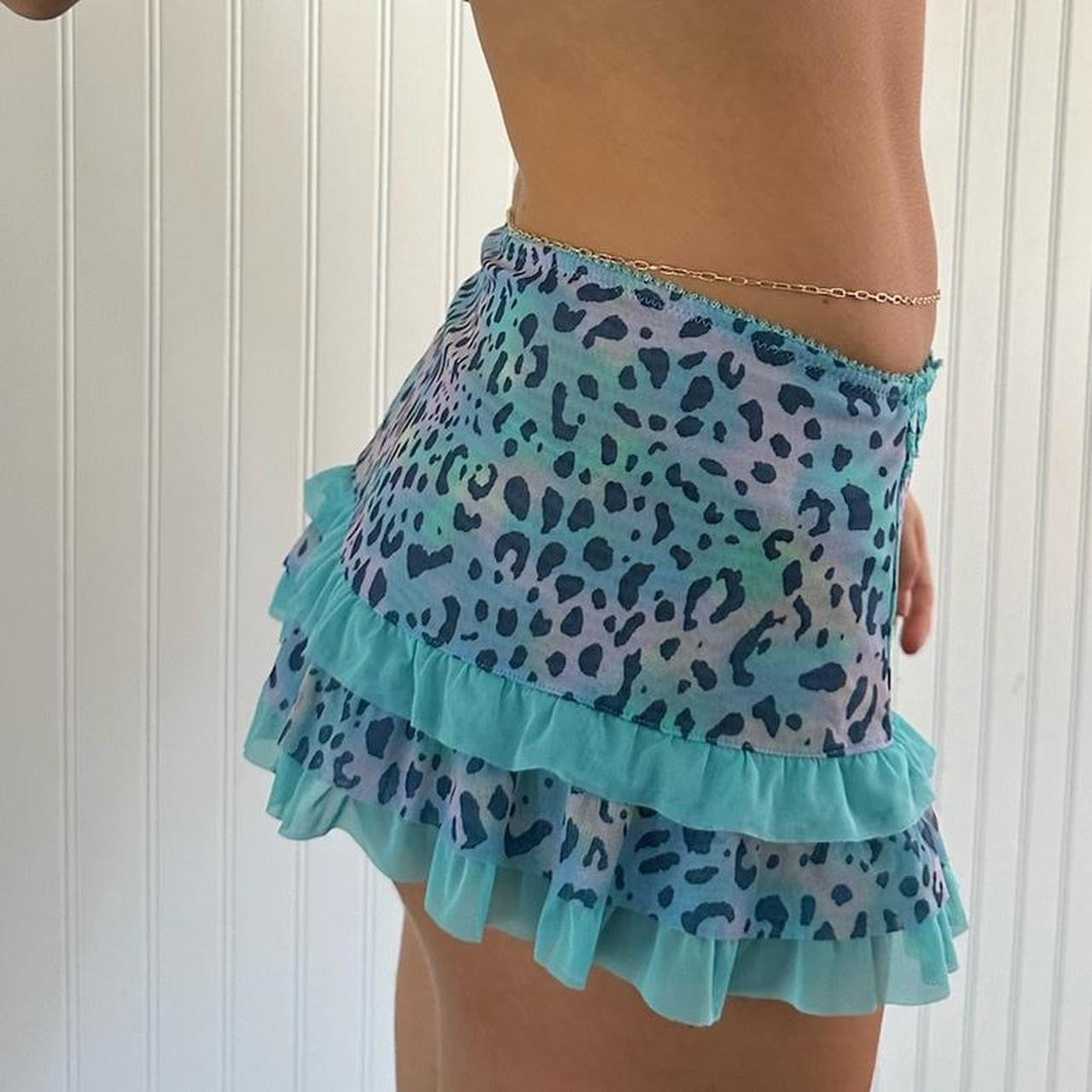 Vintage early 2000s animal print mini skirt blue