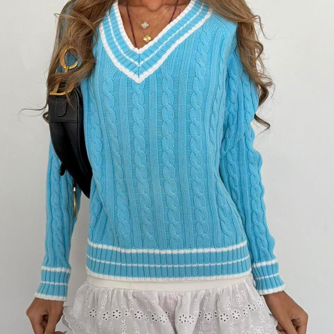 Vintage 00’s blue cable knit preppy sweater