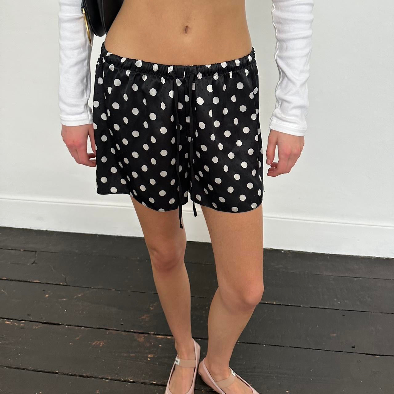 Vintage 90’s white and black polka dots shorts