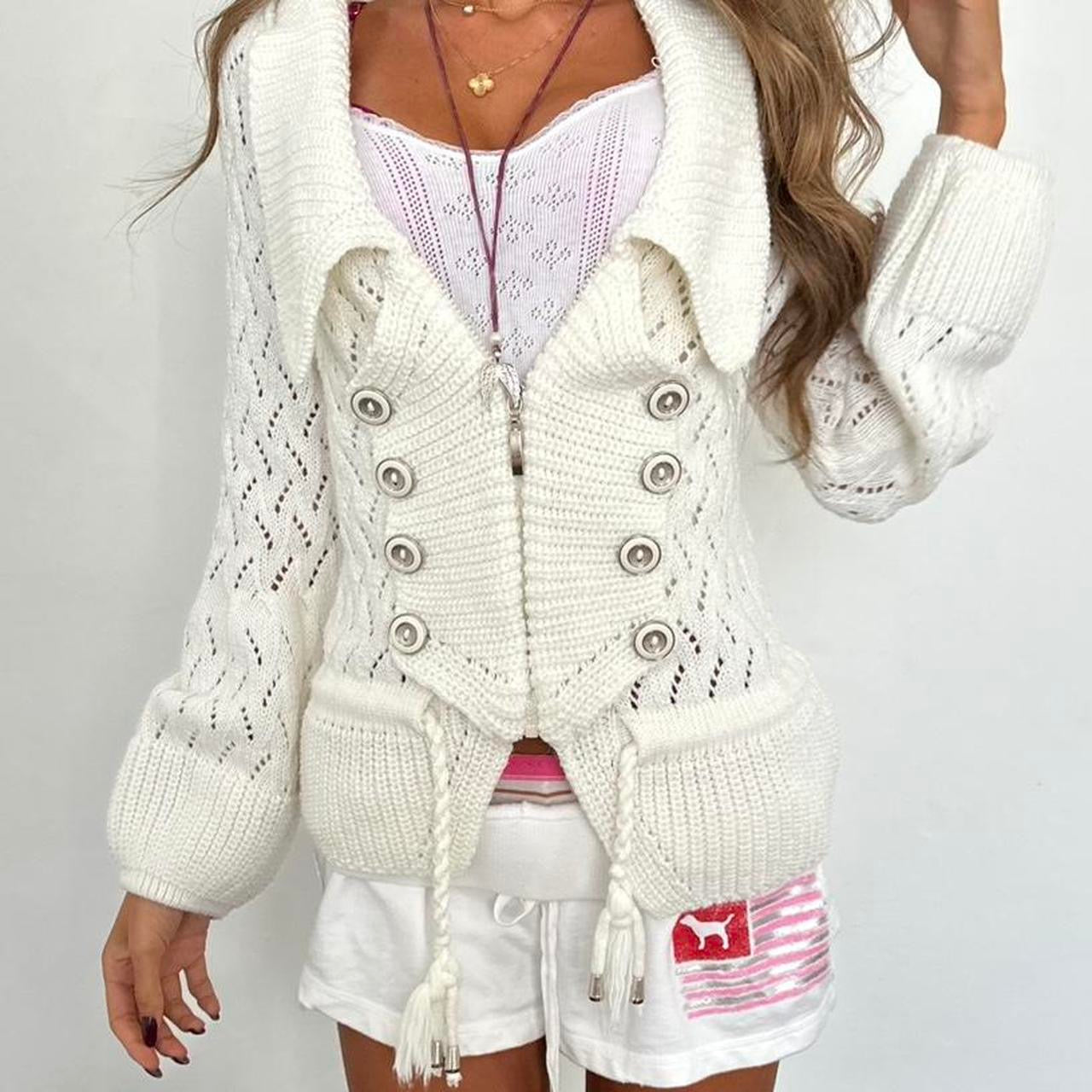 Vintage 90’s knitted white cardigan sweater
