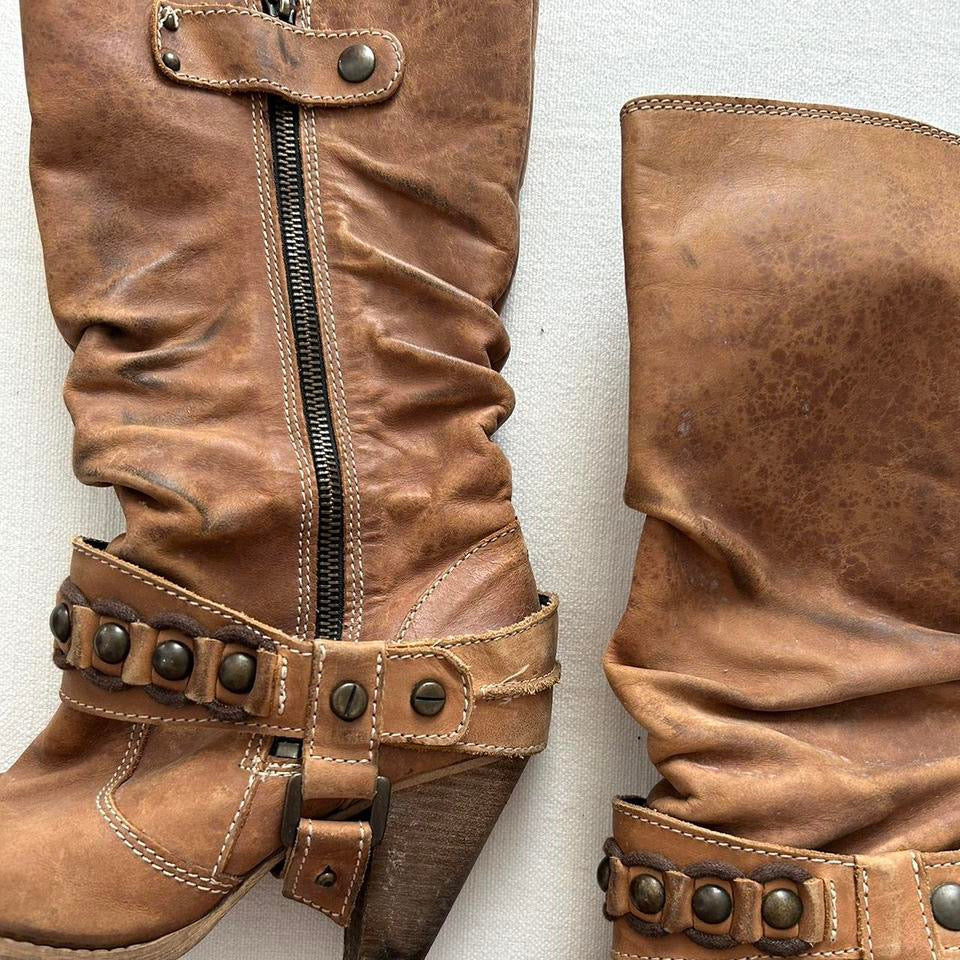 Vintage buckle bohemian boots