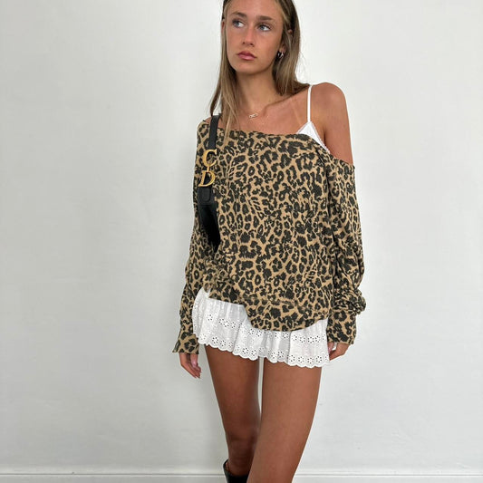 Vintage leopard print off shoulder top