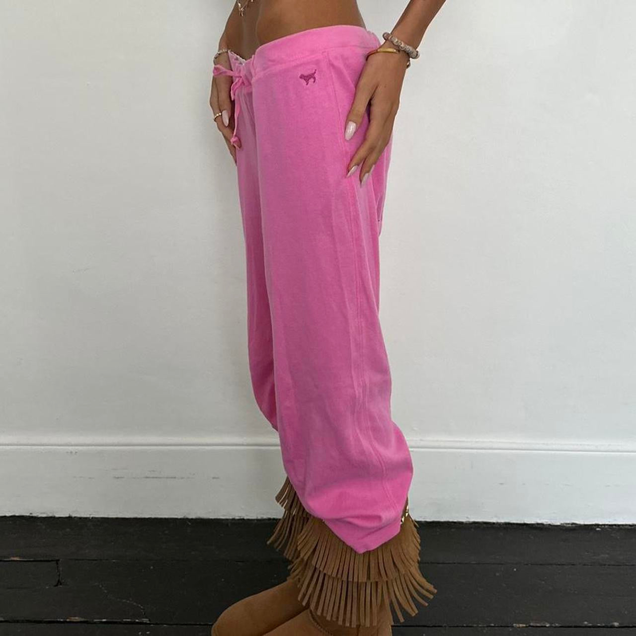 Vintage 2000’s Victoria’s Secret pink sweatpants