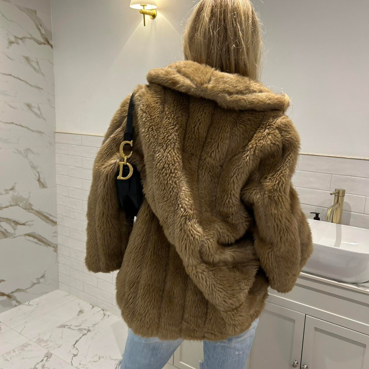 Vintage 2000’s faux fur jacket