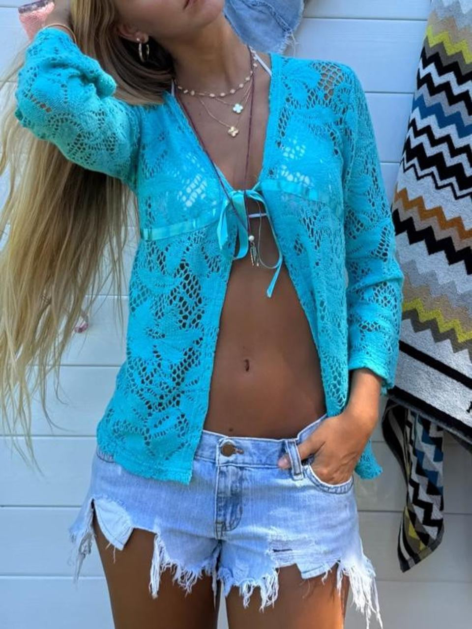 Vintage 00’s turquoise lace tie up top