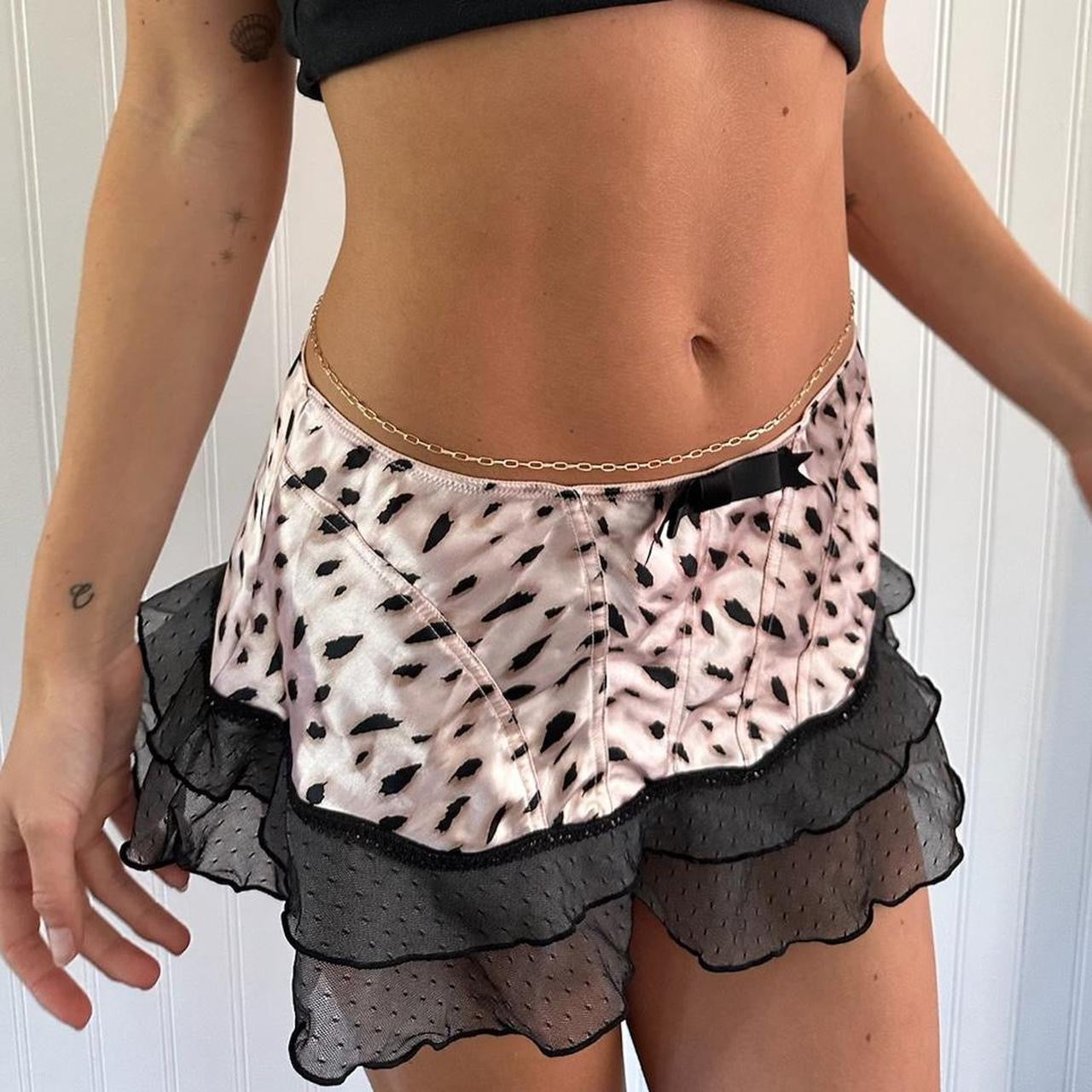 Vintage 90’s cheetah mini skirt