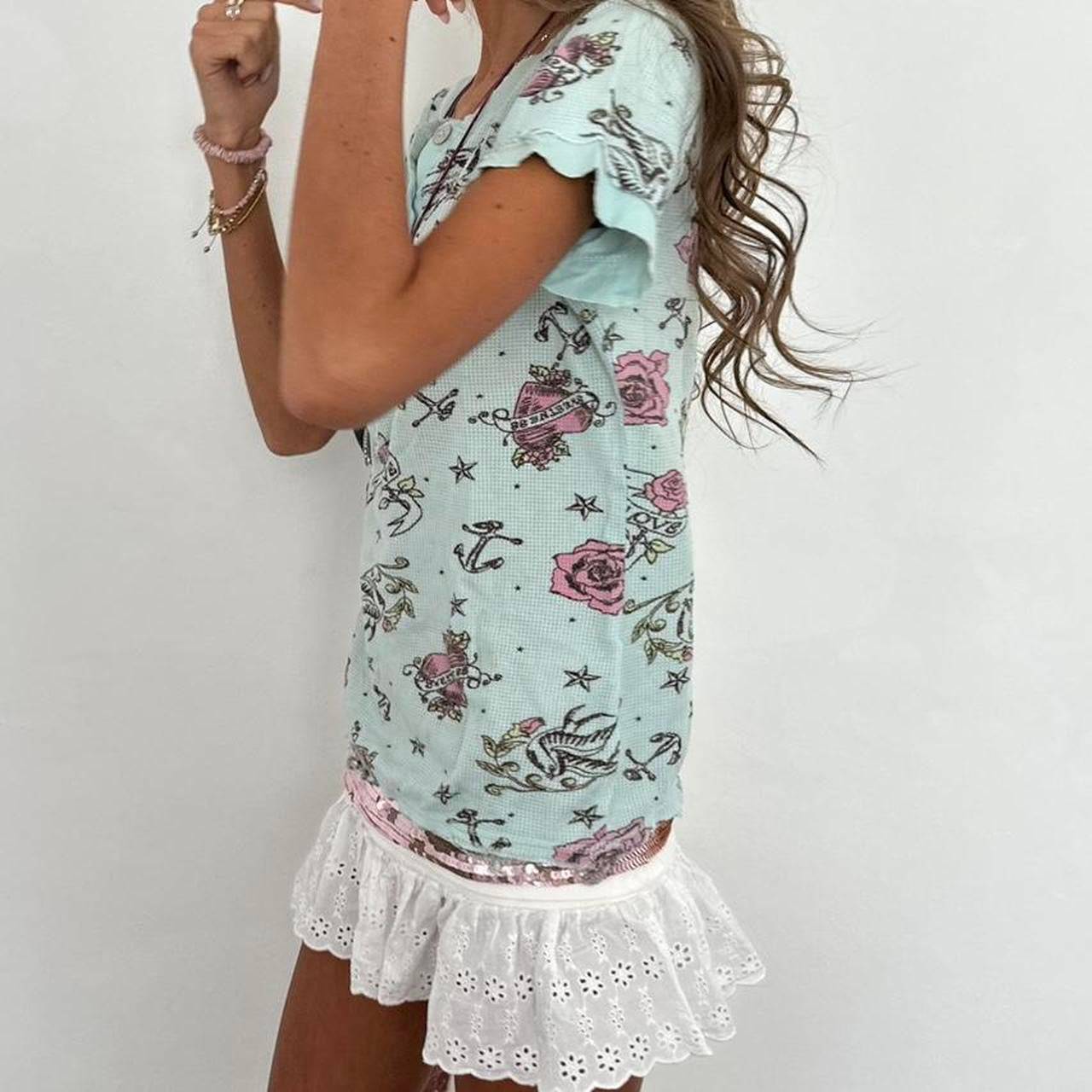 Vintage 00s blue waddle tattoo design top