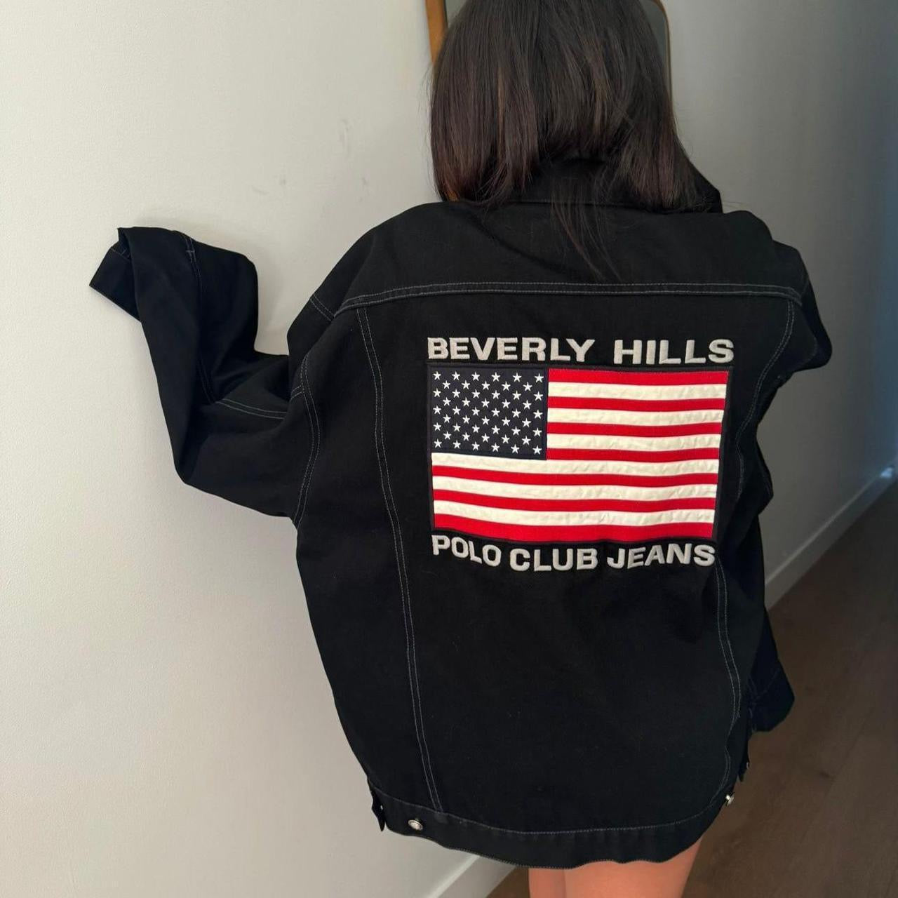 Vintage 90’s super cool Beverly Hills denim jacket ⭐️