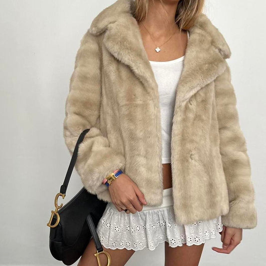 Vintage 2000’s beige faux fur jacket