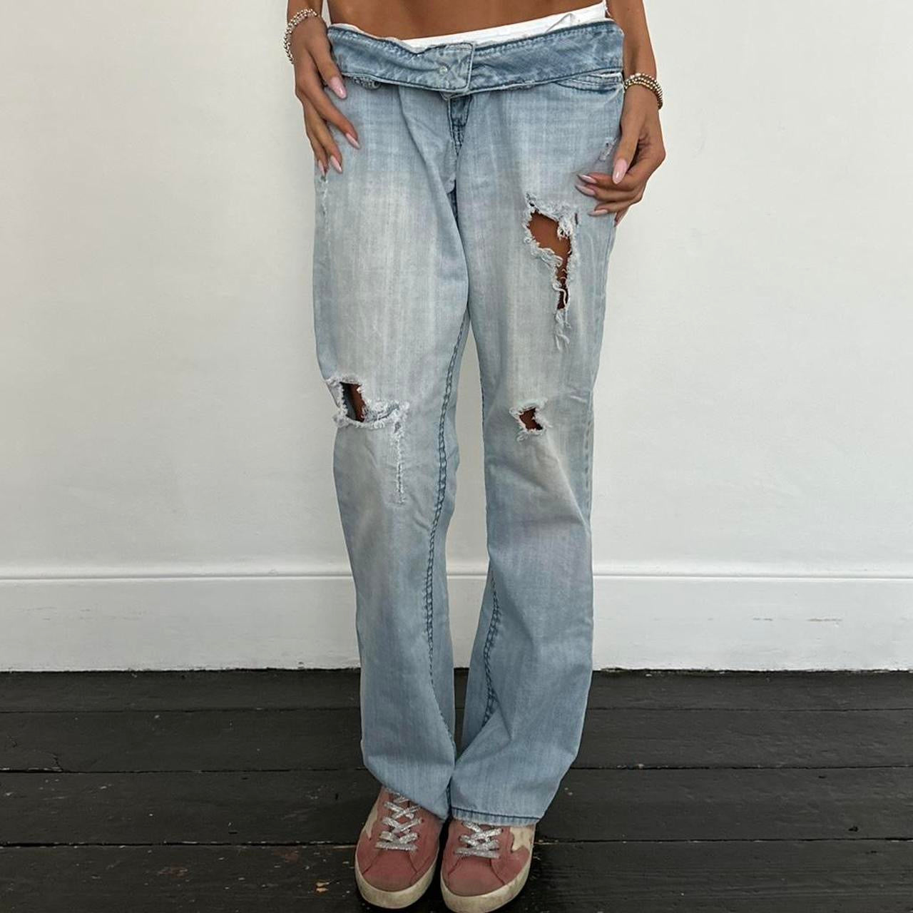 Vintage 2000’s boyfriend bootcut blue jeans