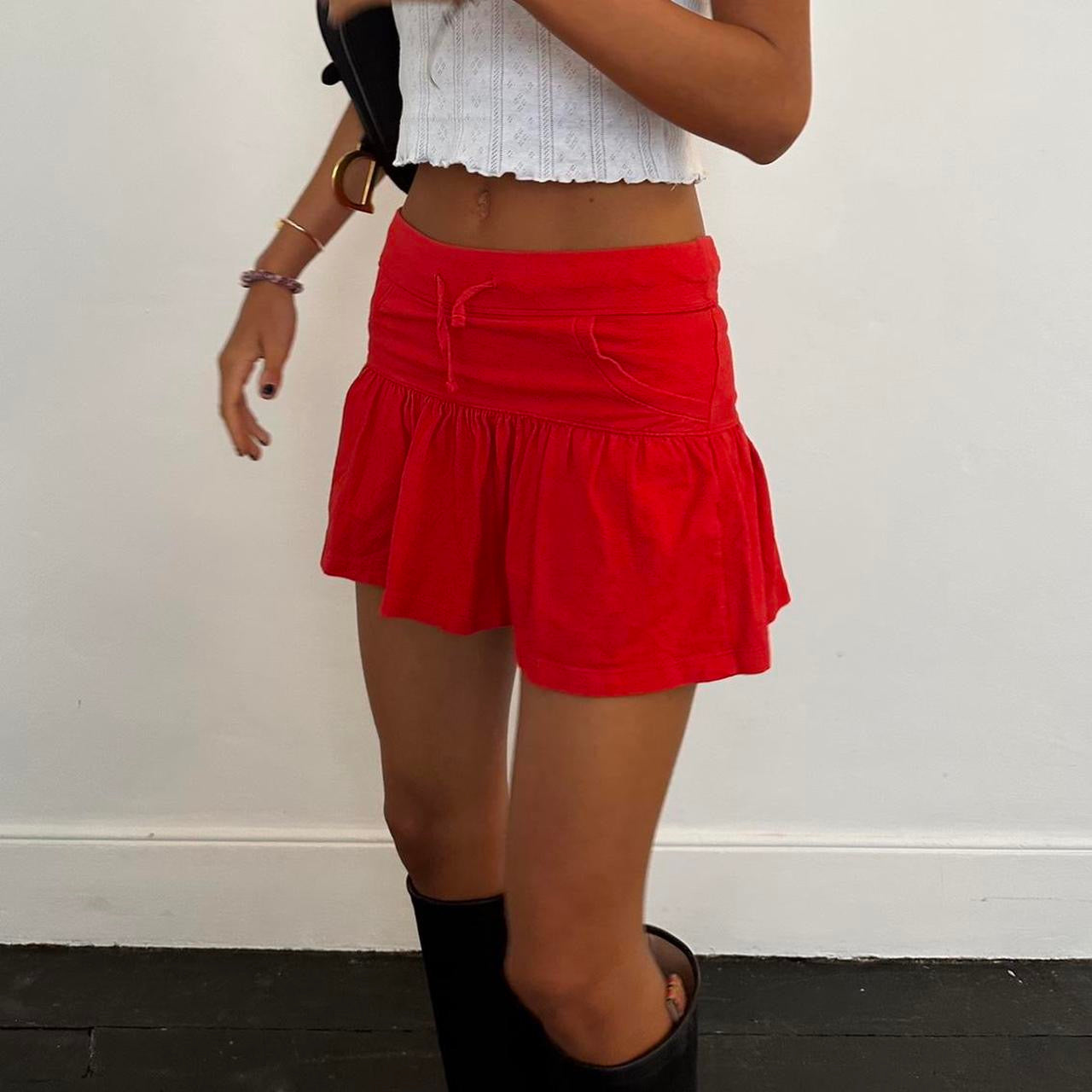 Vintage red mini skirt 🍓