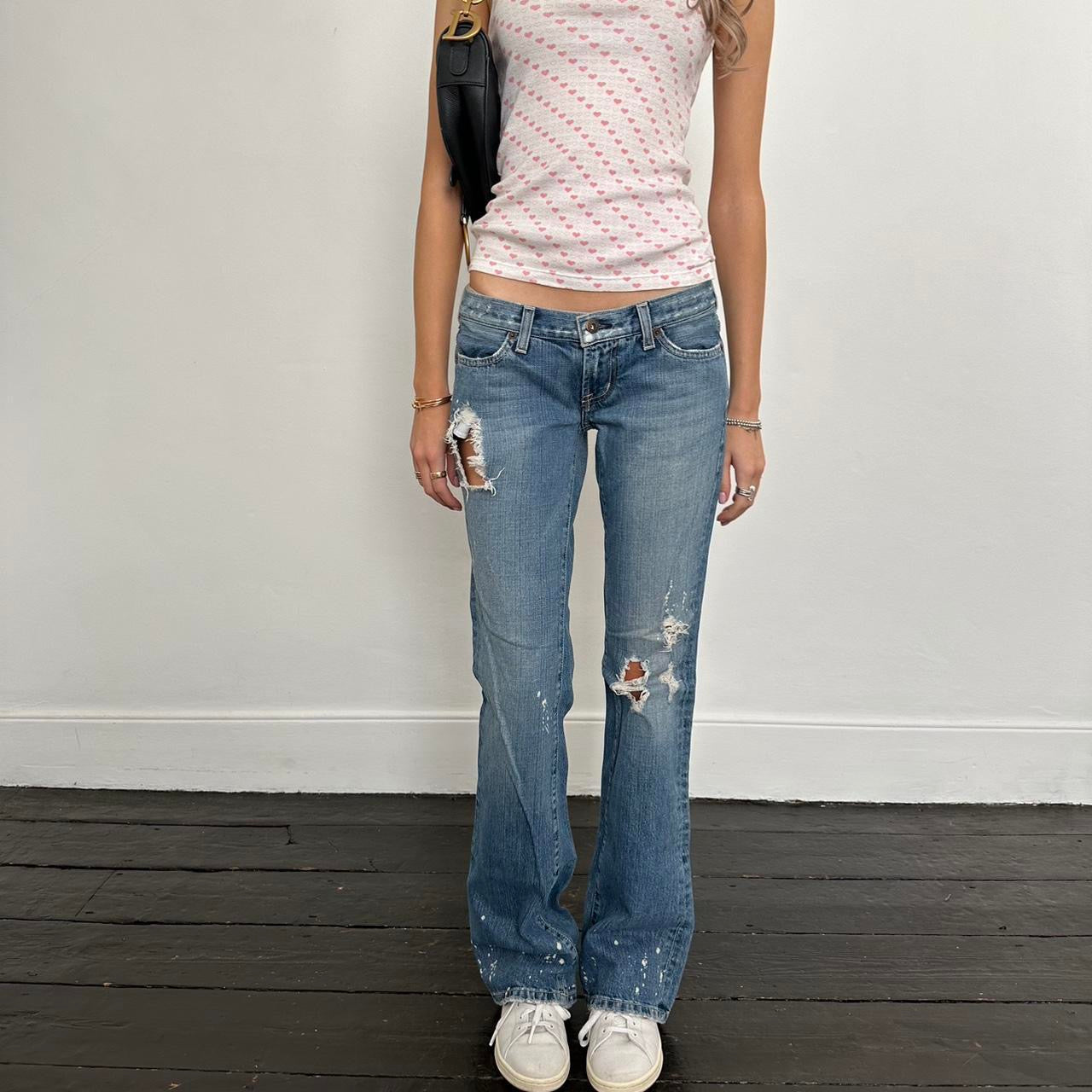 Vintage 2000’s blue distressed jeans