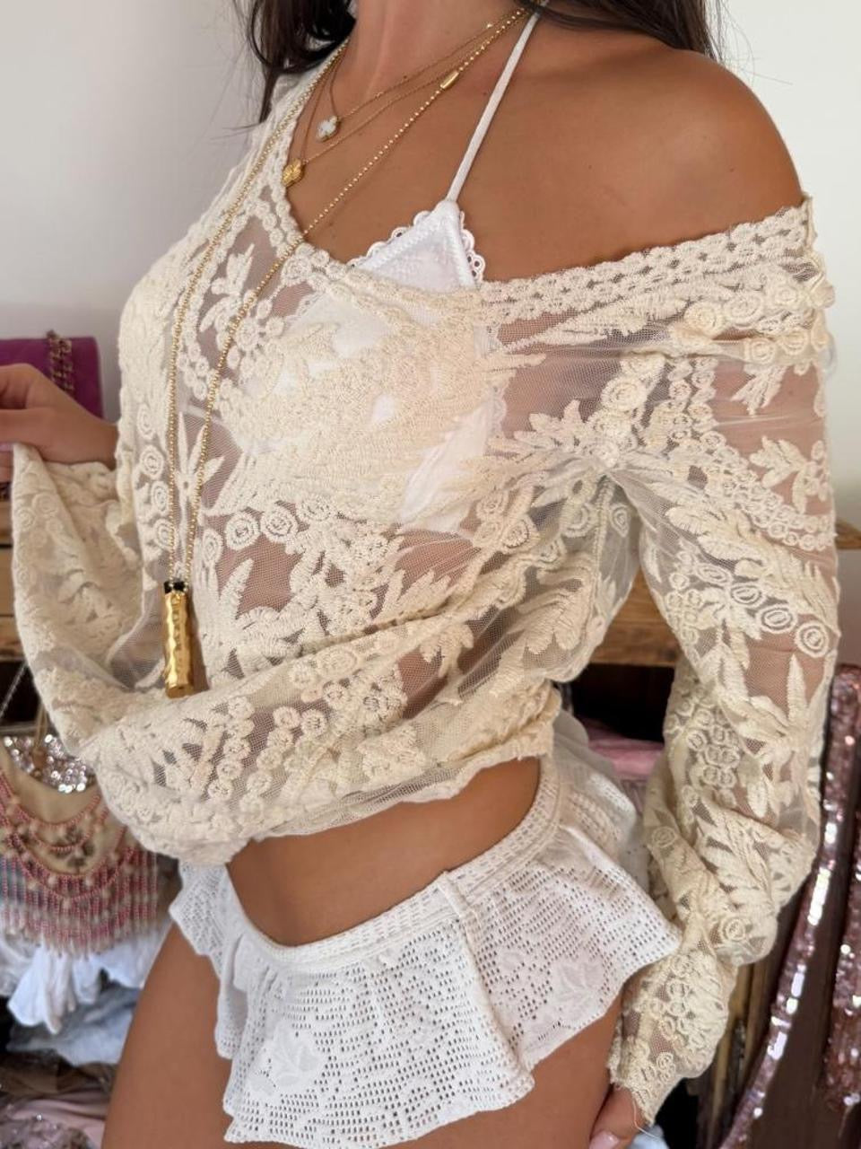 Vintage 00s cream/white lace long sleeve boho top