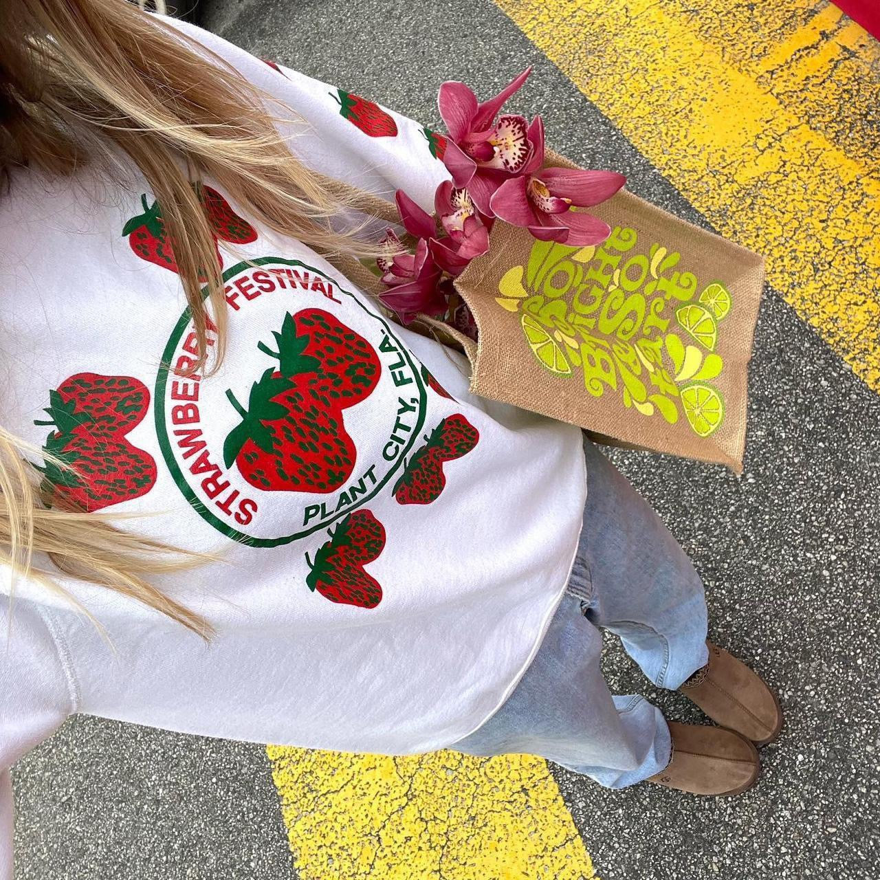 Vintage rare strawberry sweatshirt  🍓