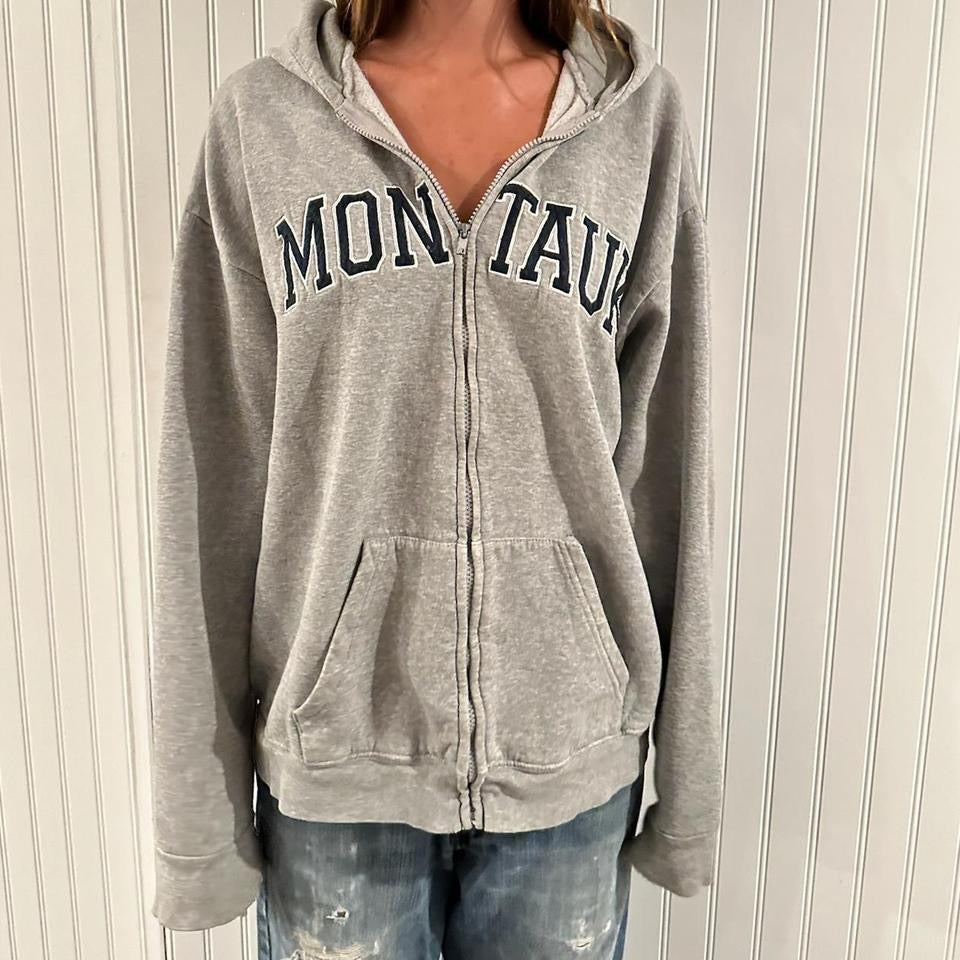 Vintage 90’s Montauk grey hoodie