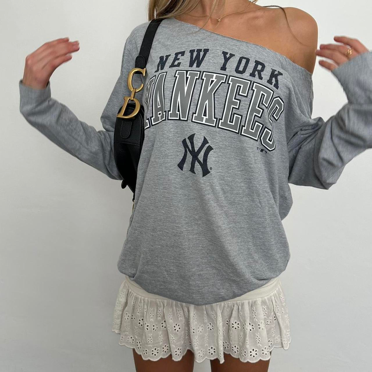 Vintage 90’s New York Yankees long sleeves top