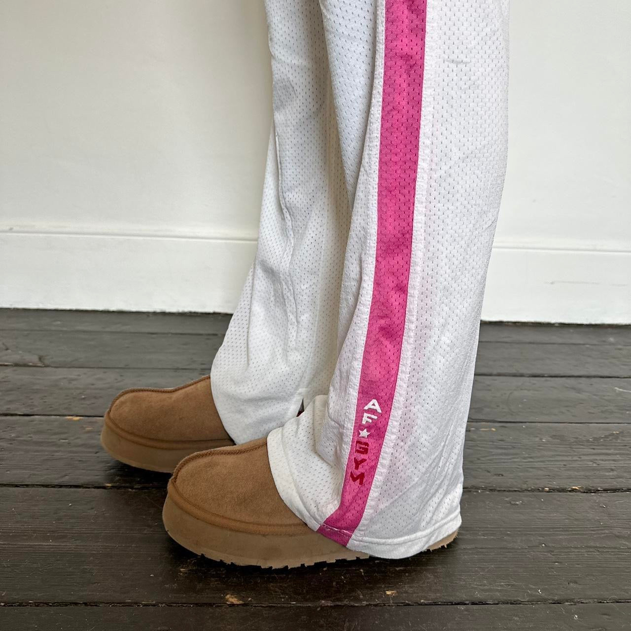 Vintage pink & white Abercrombie early 2000s sweatpants 🩷🪽