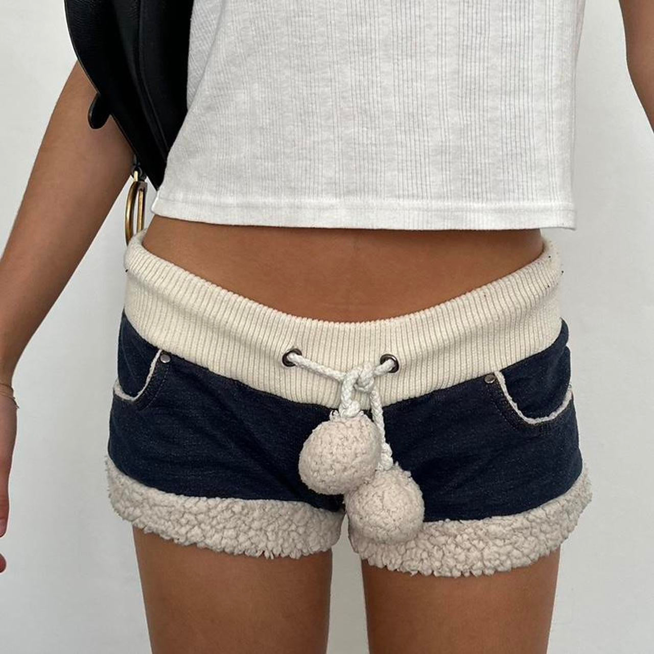 Vintage Pom Pom navy shorts