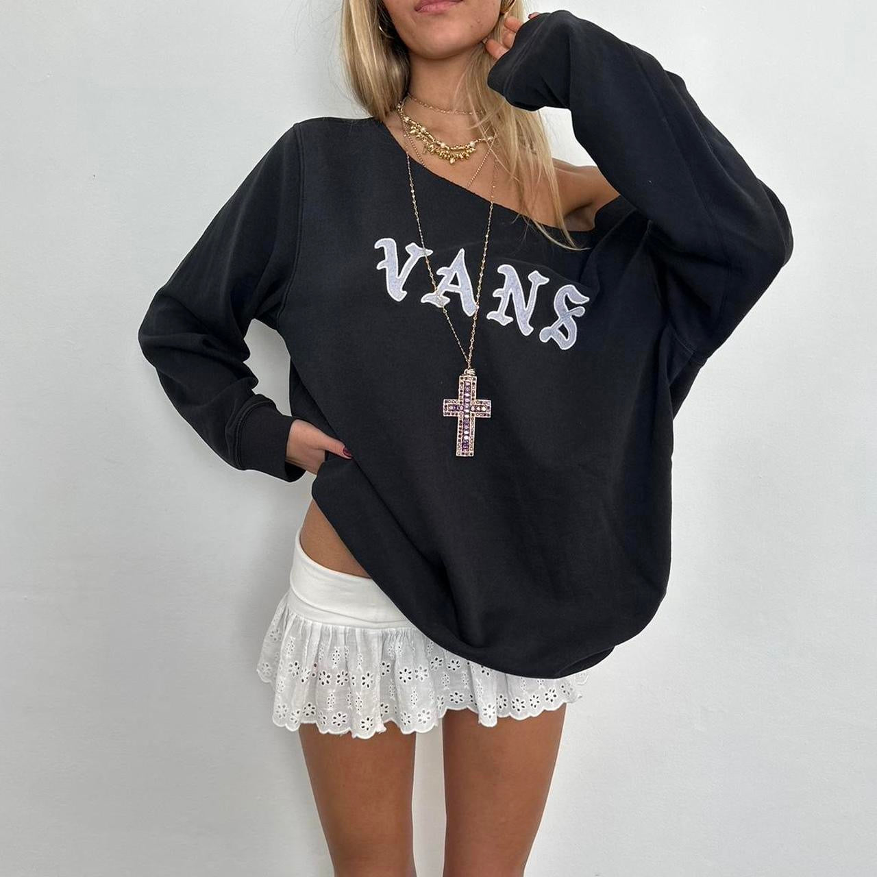 Vintage Vans script early 90s oversized sweatshirt 🖤