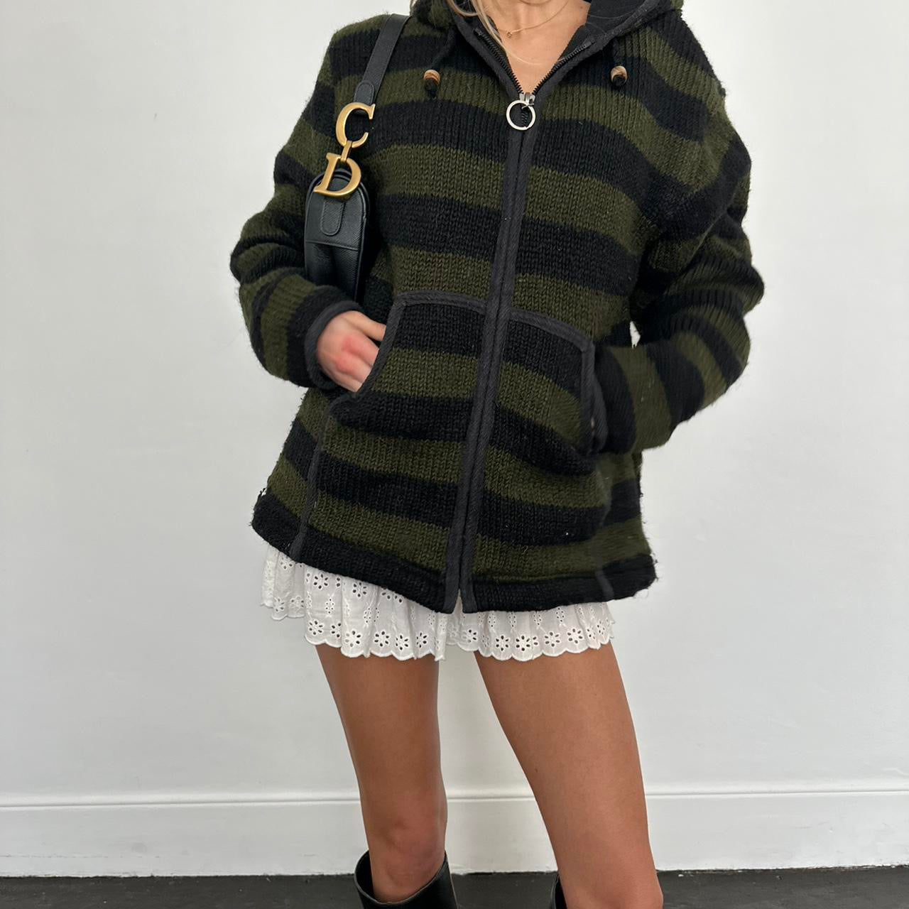 Vintage knitted dark green zip up