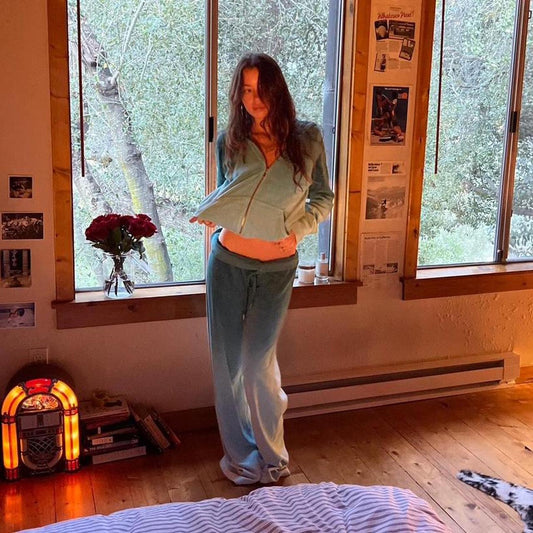 Vintage 2000’s aqua blue Juicy Couture sweatpants and hoodie set