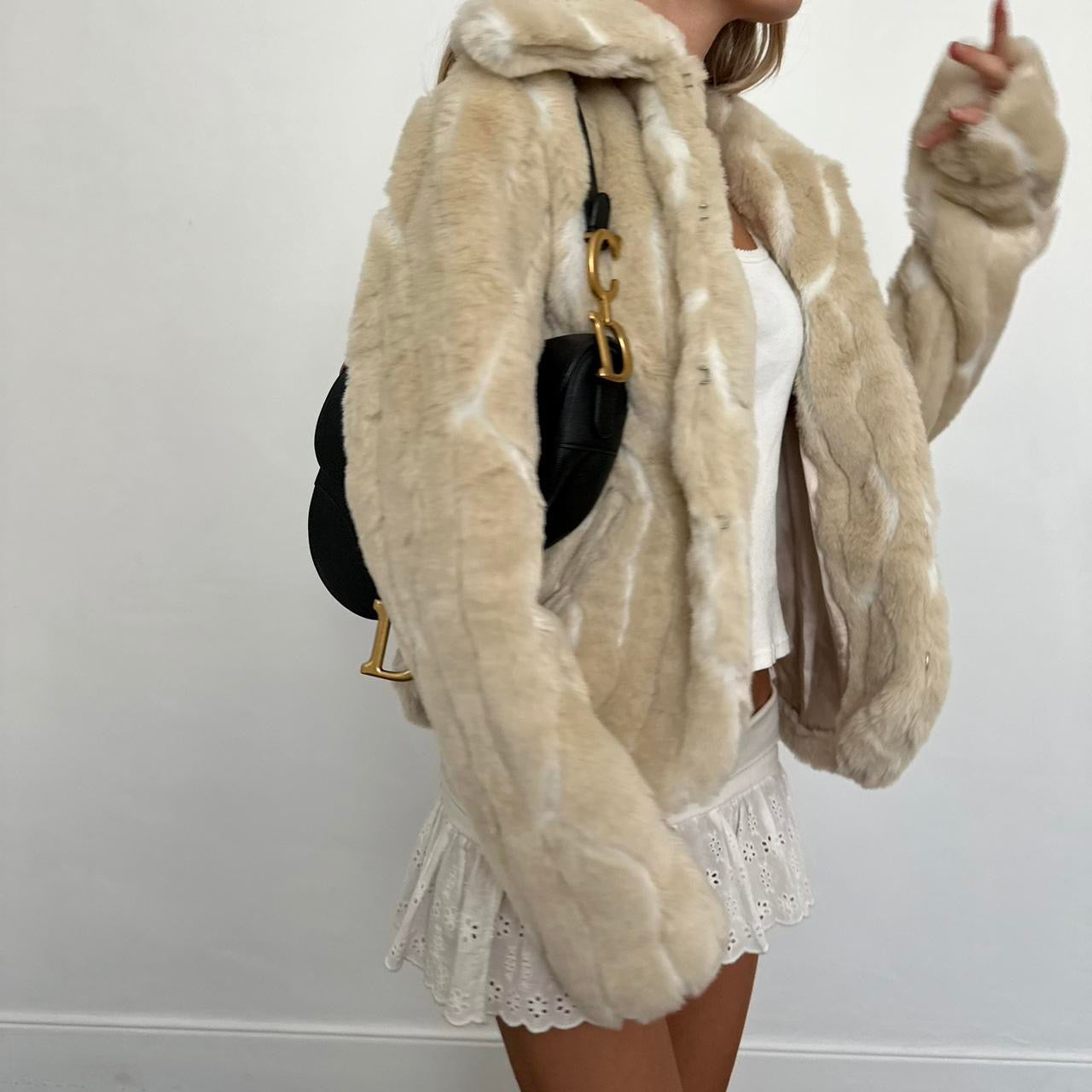 Vintage 2000’s faux fur cream jacket