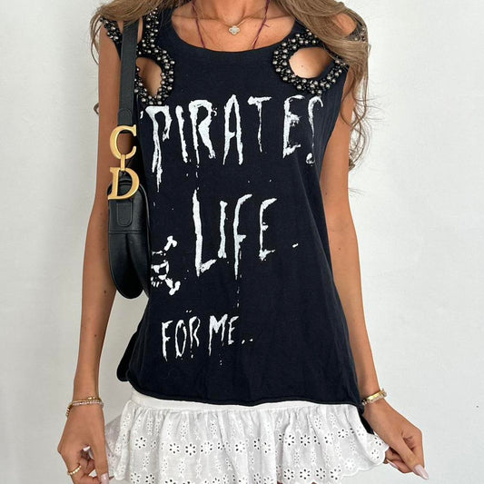 Vintage 00s distressed ‘Pirates life for me’ ☠️ graphic black top
