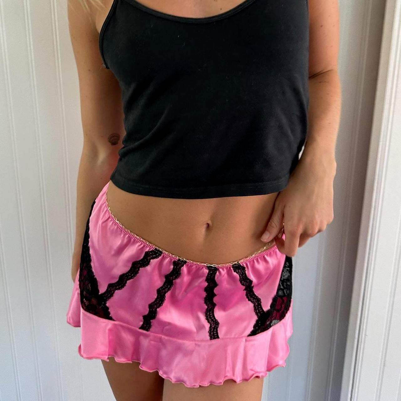 Vintage 90’s pink mini skirt