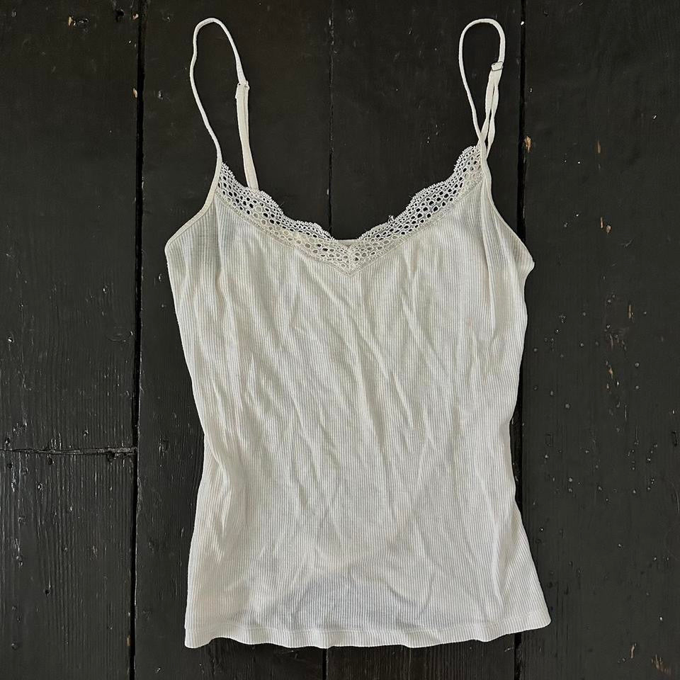 Vintage 90’s Victoria’s Secret essential white cami top