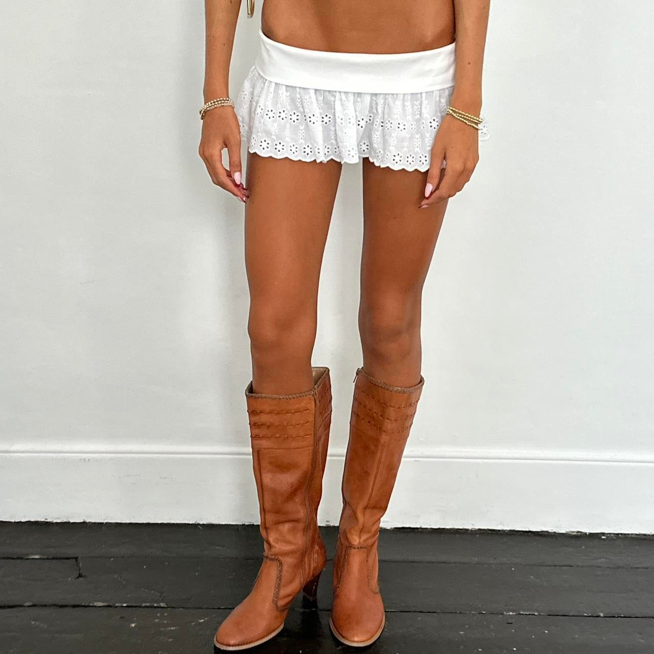 Vintage tan brown leather heel boots