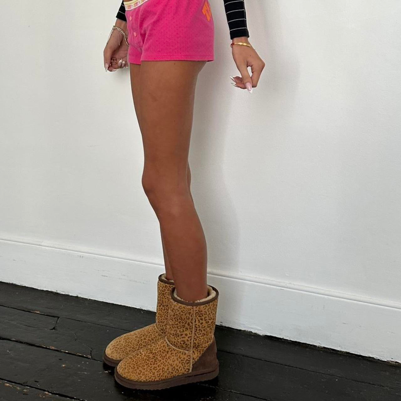 Vintage 00s leopard print Ugg boots