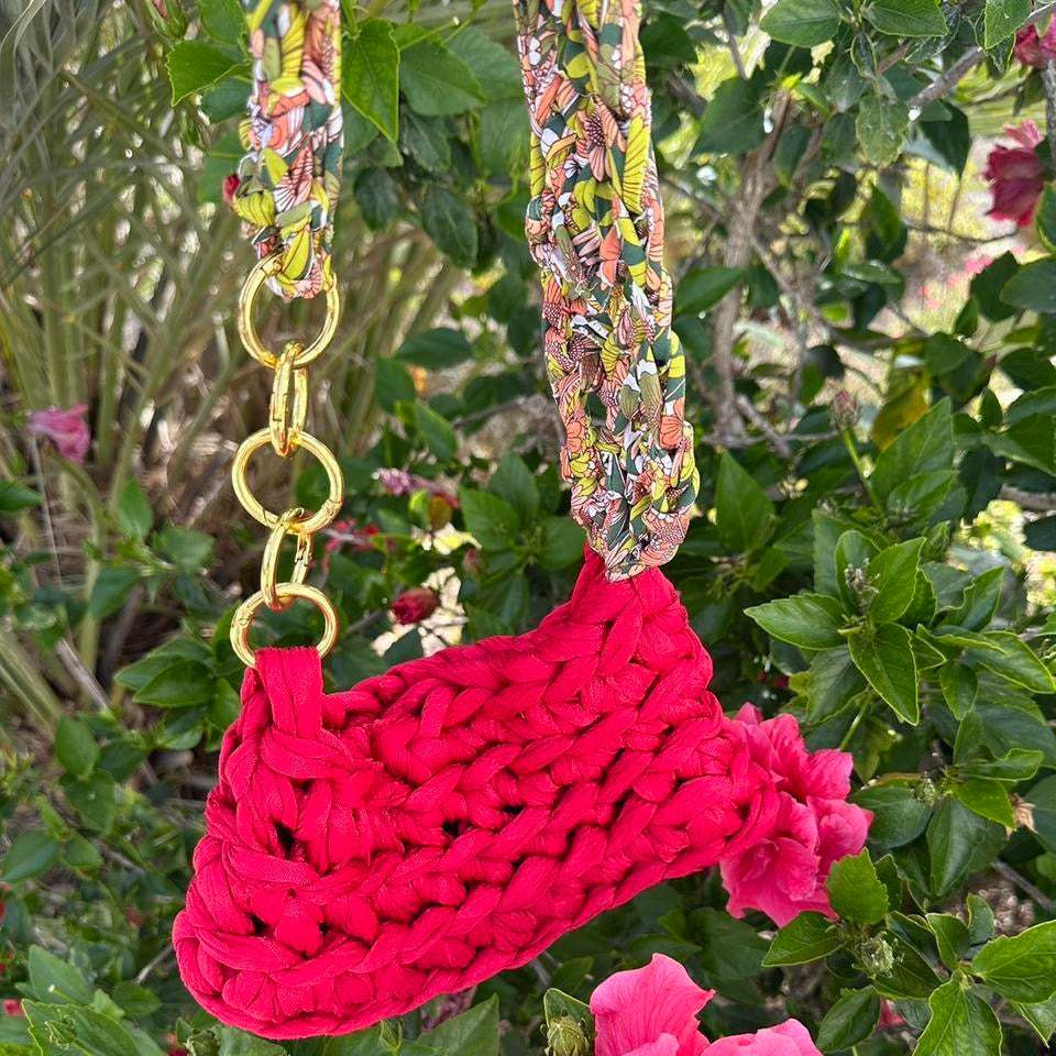 Handmade woven pink gold chain floral strap bag 🌺