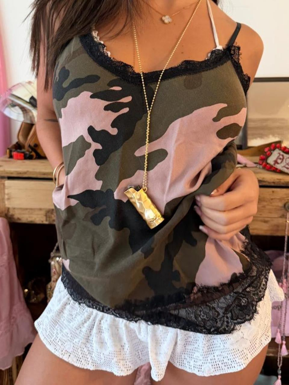 Vintage 00’s camouflage lace cami top