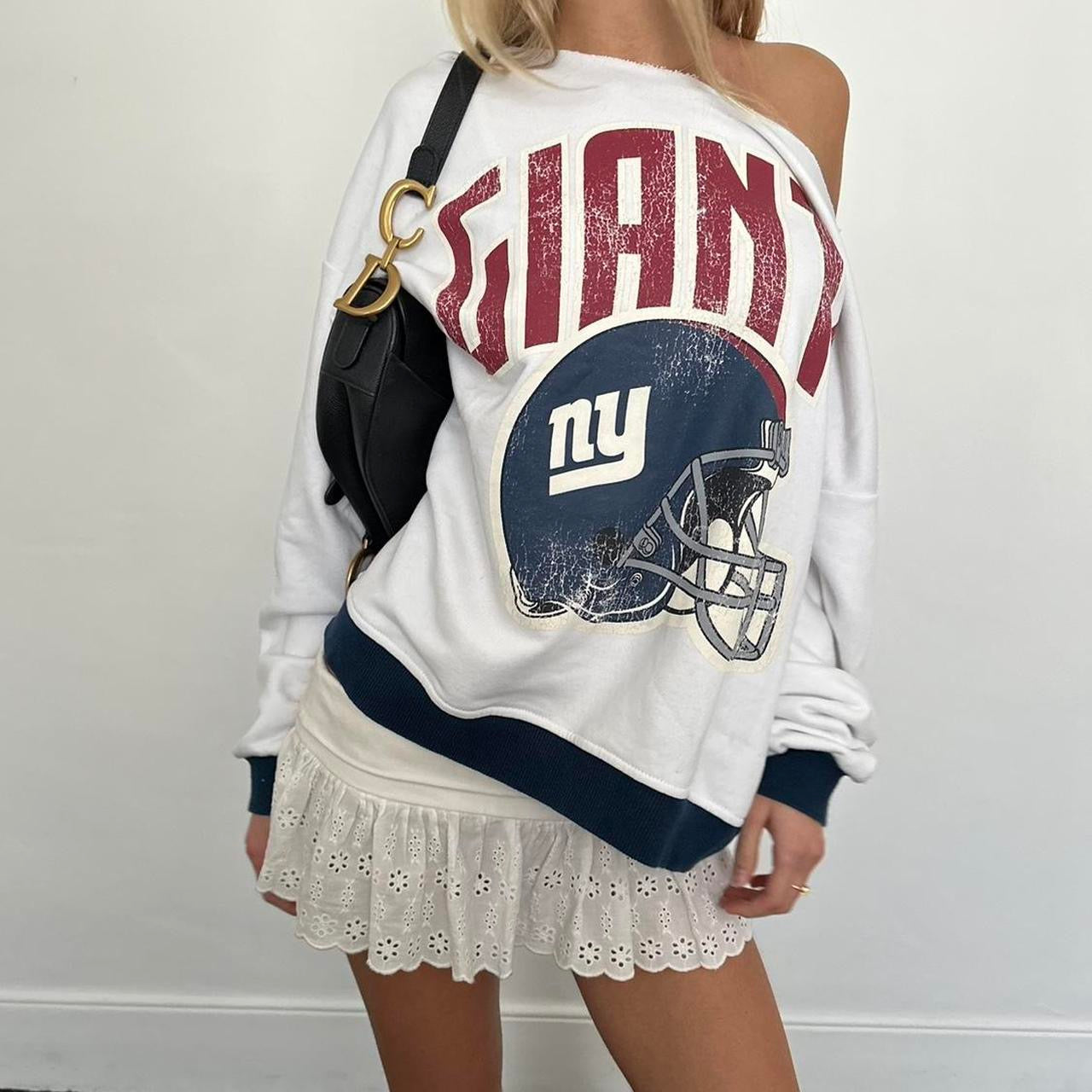 Vintage 90’s graphic Giants off the shoulder sweatshirt