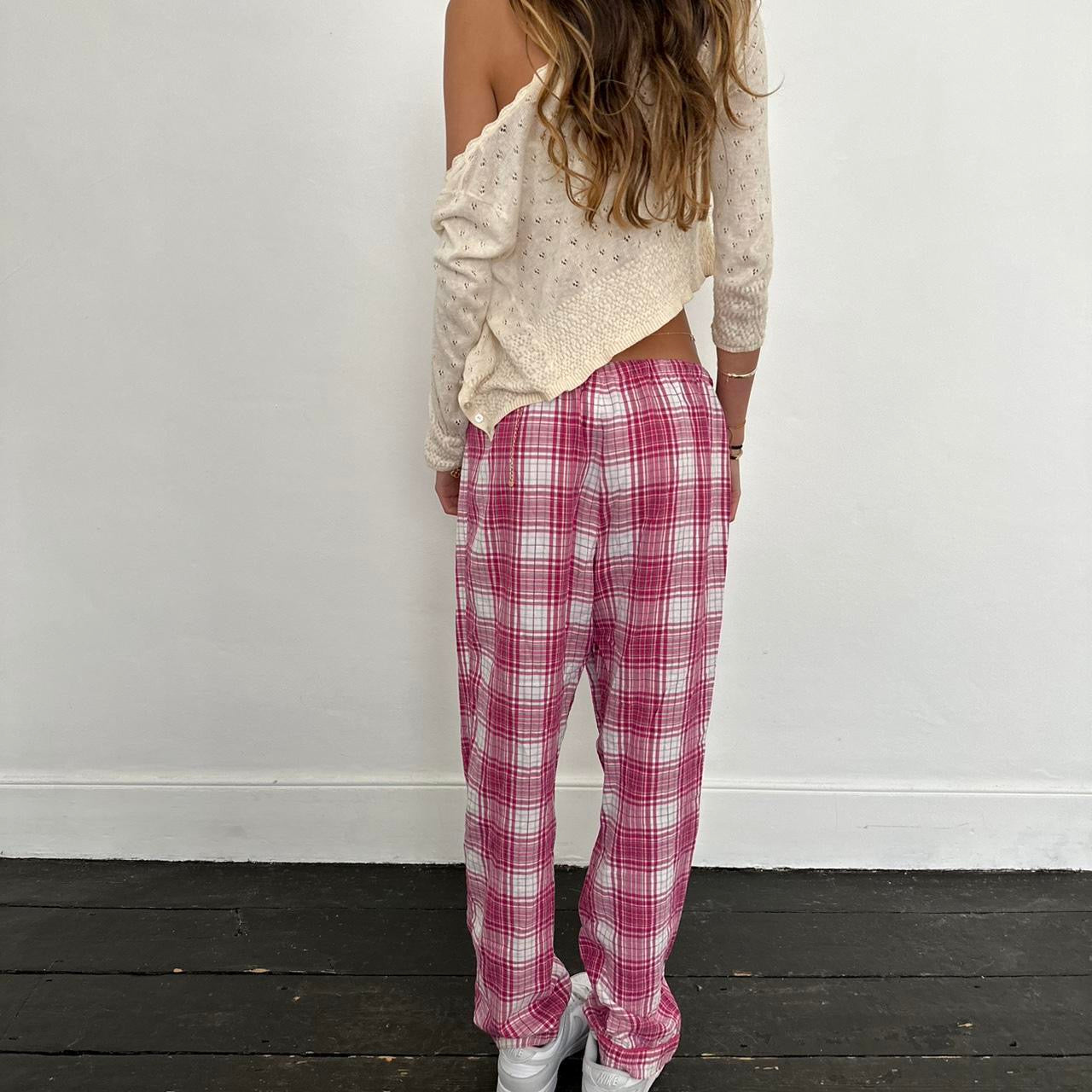 Vintage pink plaid pants 🌸