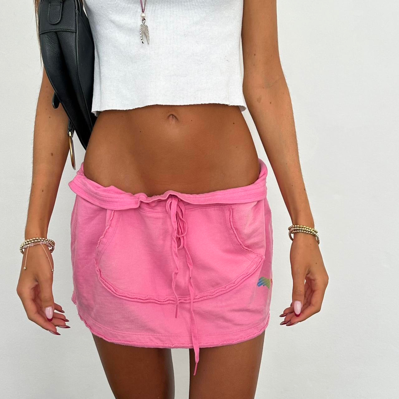 Vintage 2000’s Victoria’s Secret pink mini skirt