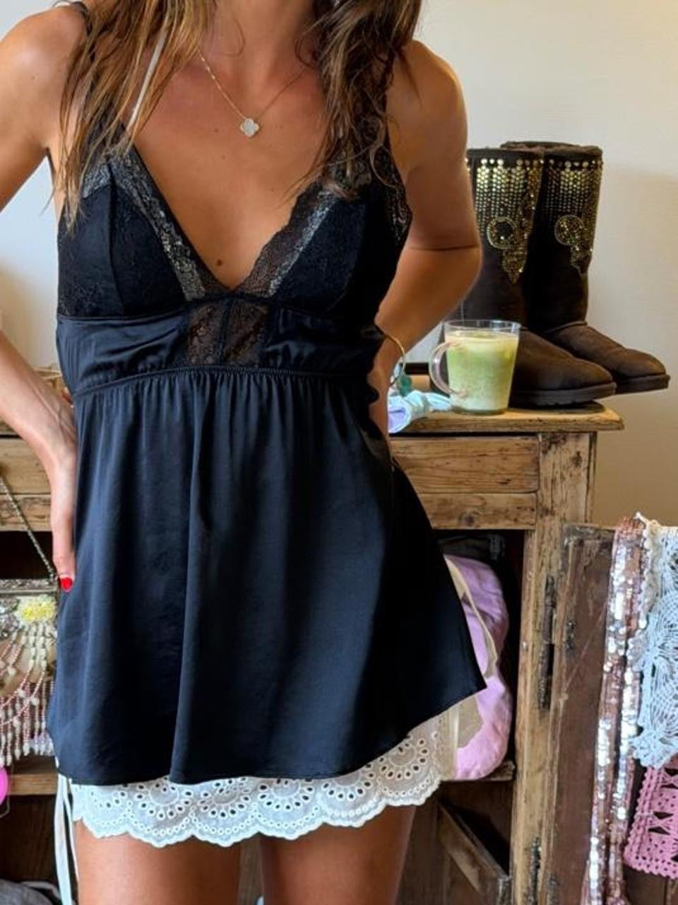 Vintage 00’s black babydoll Victoria’s Secret top