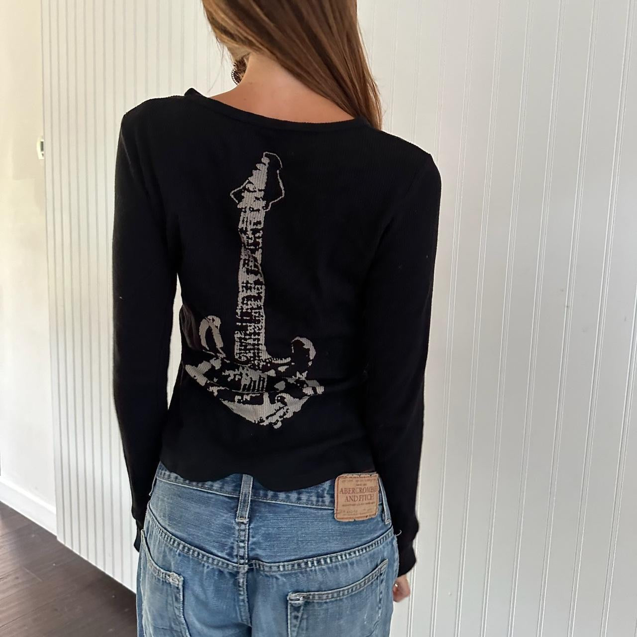 Vintage 90’s guitar long sleeve top ⭐️