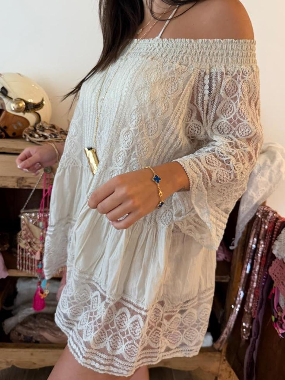 Vintage 00’s boho lace long sleeve top