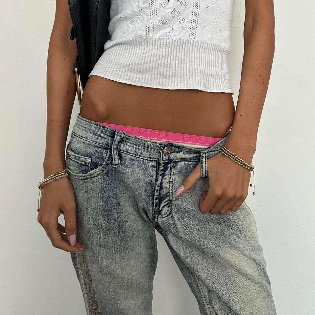 Vintage 2000’s embroidered bootcut jeans