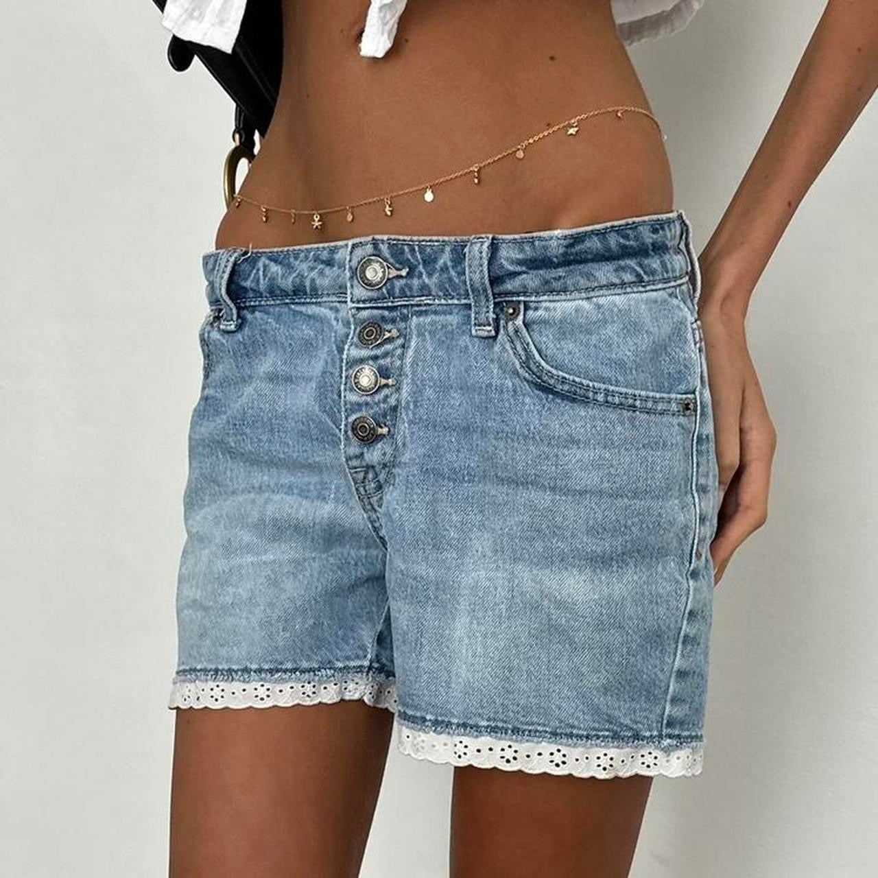 Vintage 00s eyelet trim denim shorts
