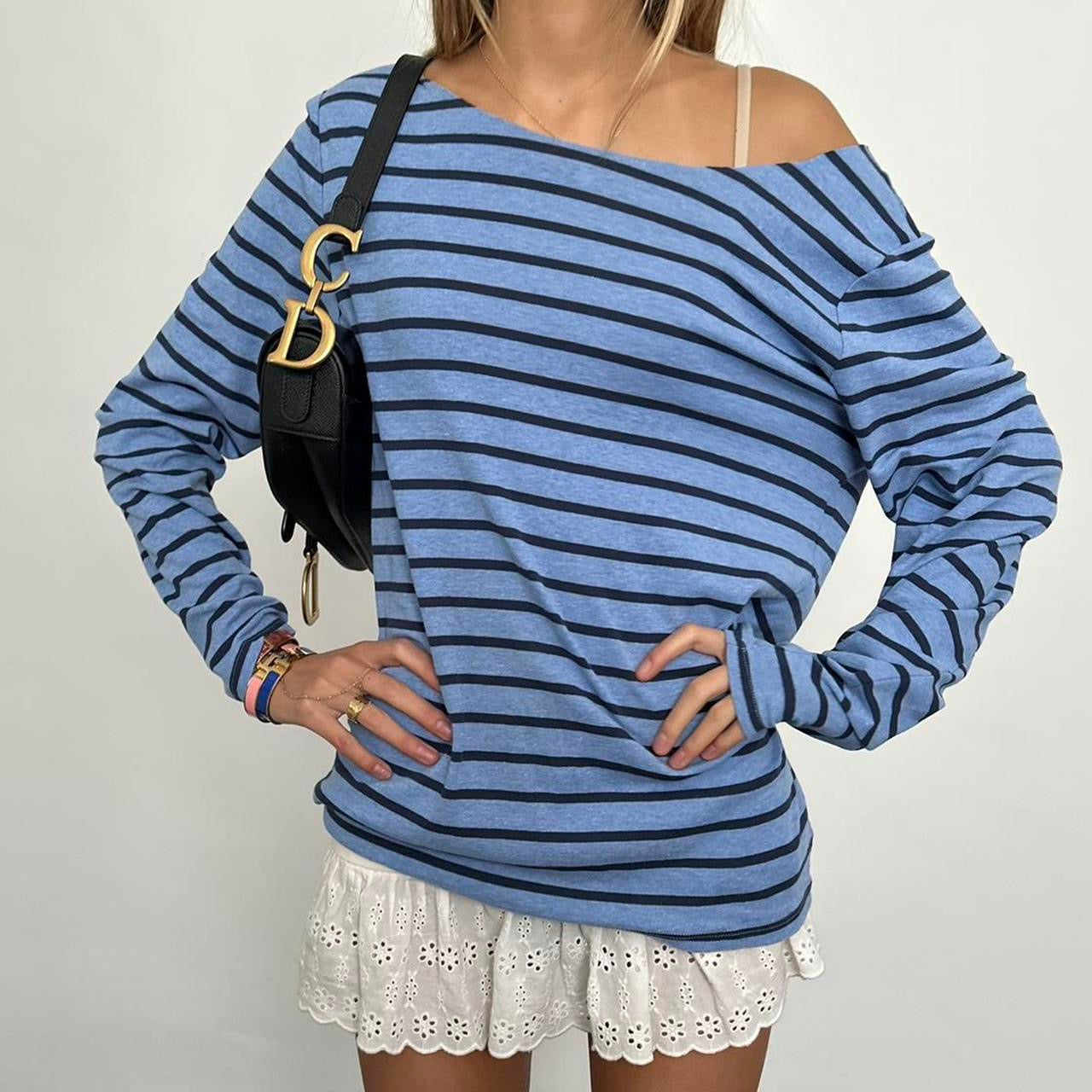 Vintage blue striped long sleeve top 🩵