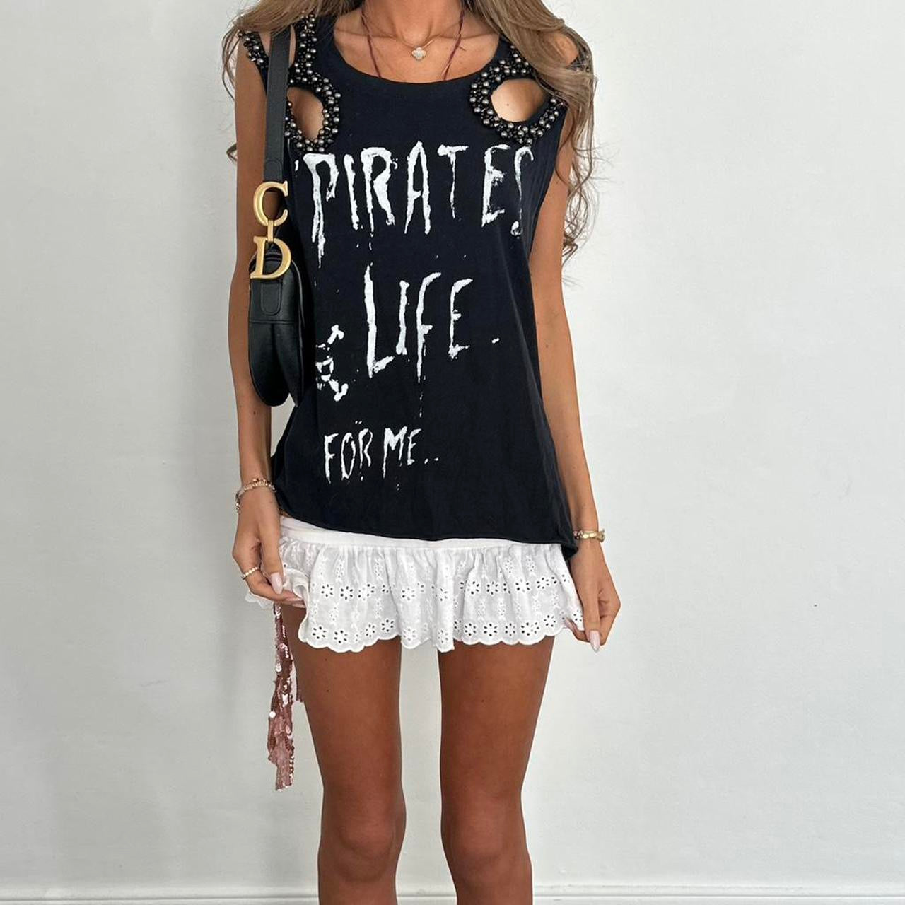 Vintage 00s distressed ‘Pirates life for me’ ☠️ graphic black top