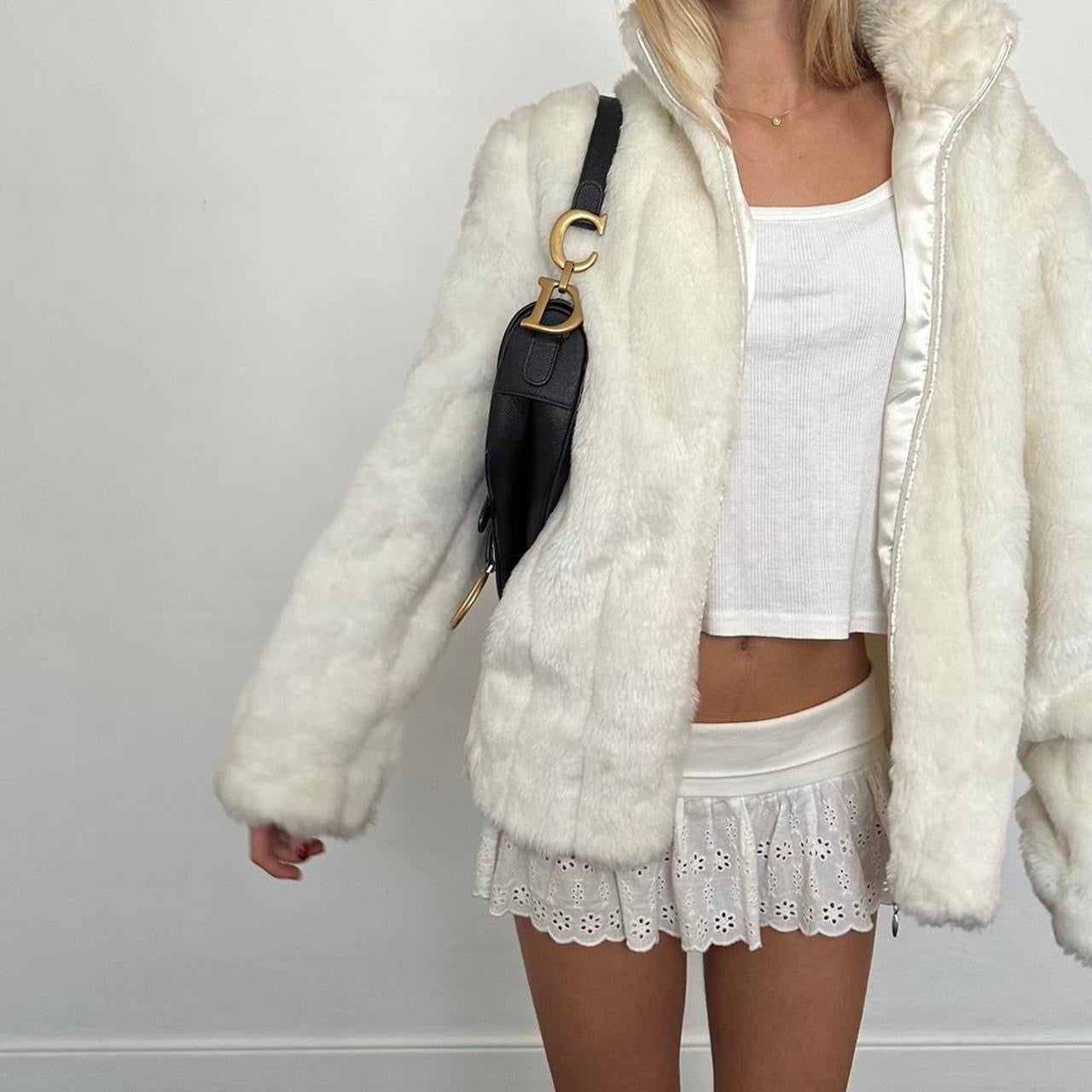 Vintage 2000’s white faux fur jacket