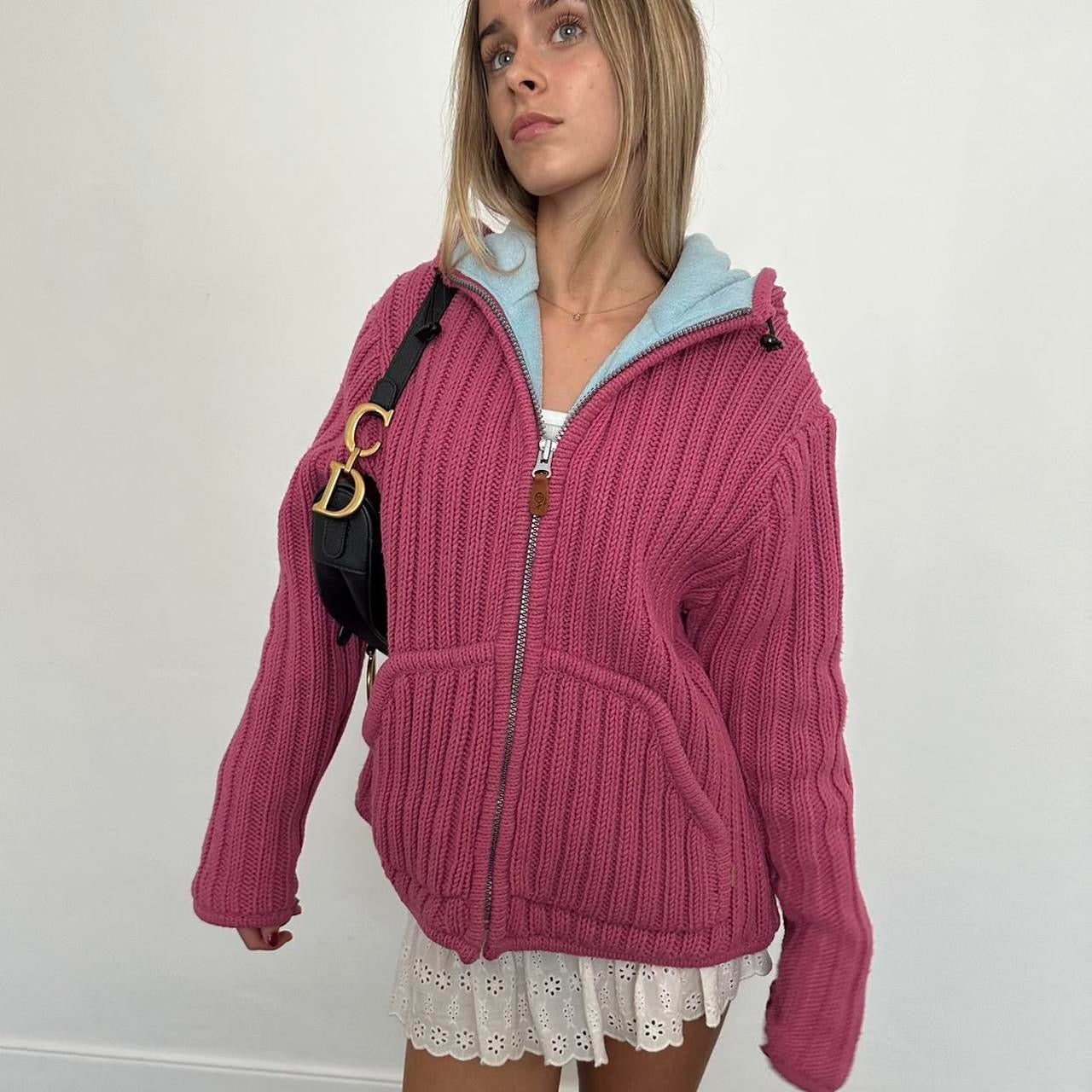 Vintage 2000’s pink knitted hooded zip up