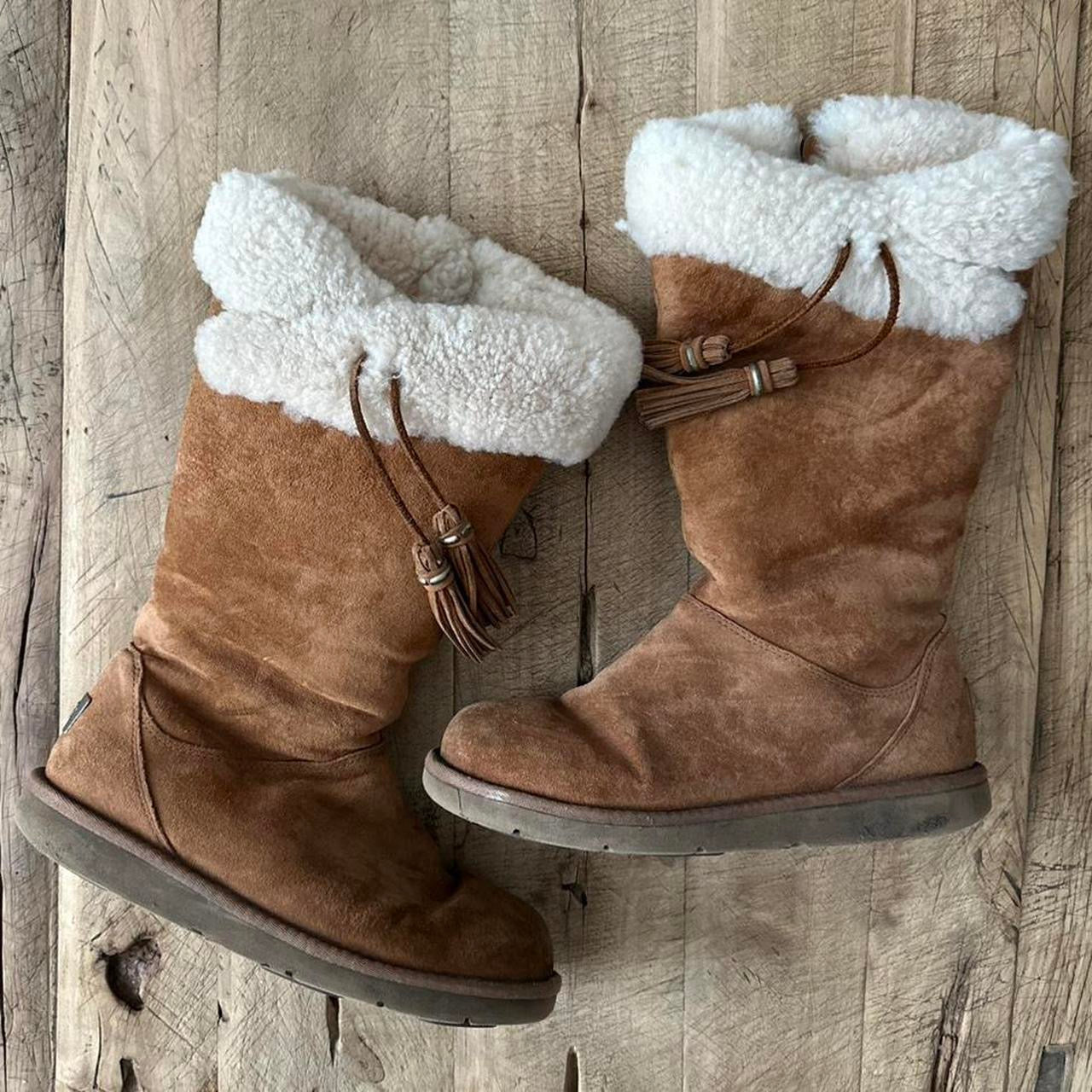 Vintage shearling tassel Ugg boots