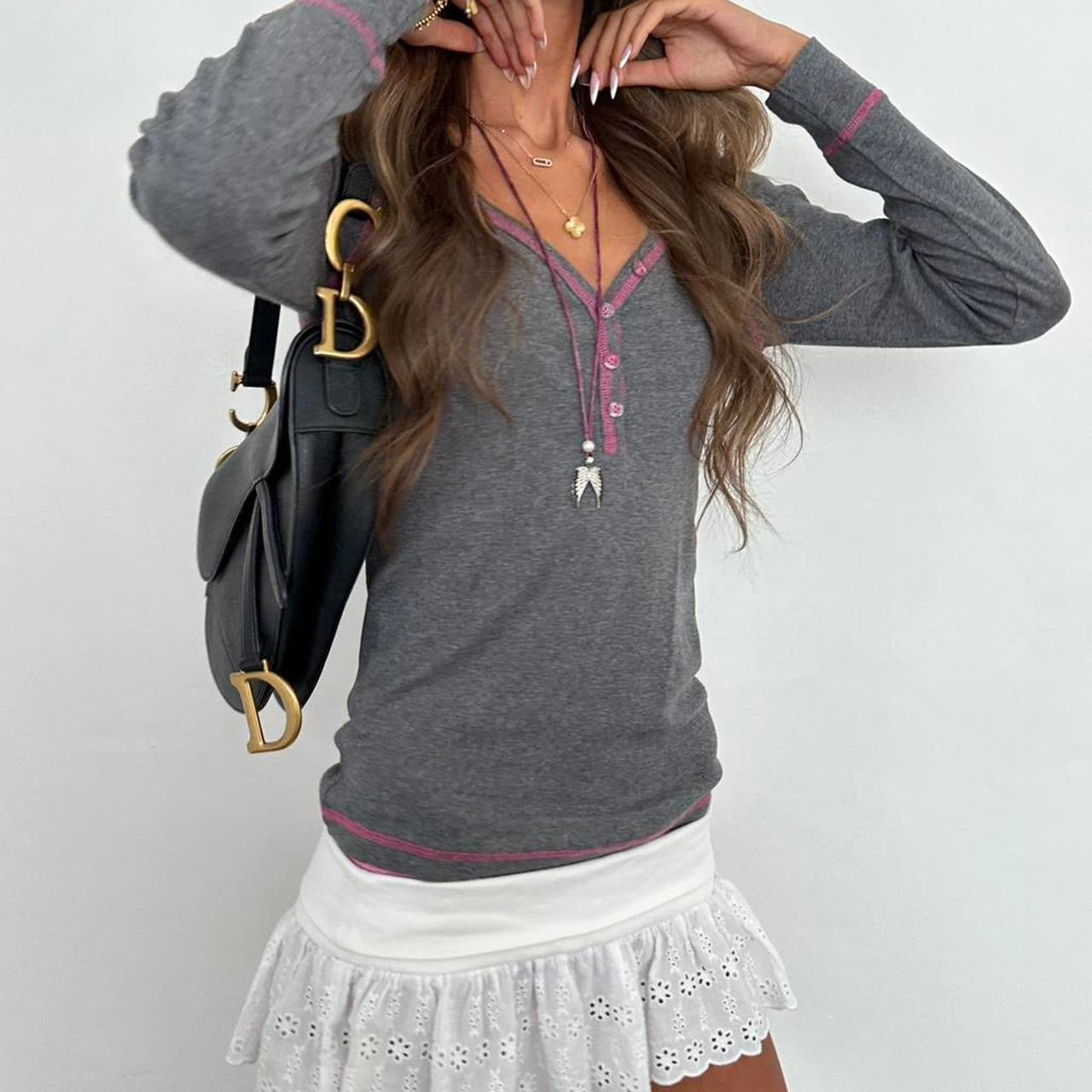 Vintage 2000’s grey and pink long sleeve top