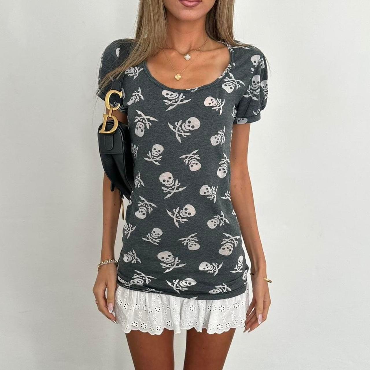 Vintage 00s grey scull and crossbones pattern top