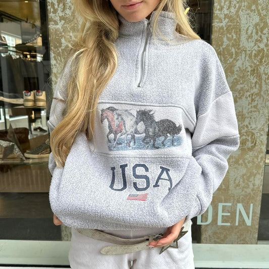 Vintage 2000’s horse USA 🇺🇸 quarter zip fleece sweater